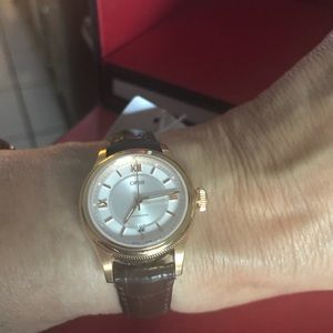 New Oris Beautiful Ladies Swiss Watch price $1,350